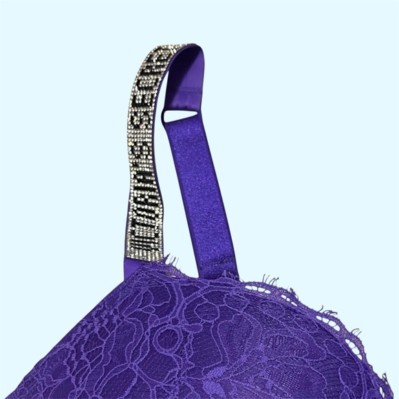 Victoria's Secret Bombshell Push-Up Bling Lace Bra Rhinestone Shine Straps NWOT - Picture 3 of 3